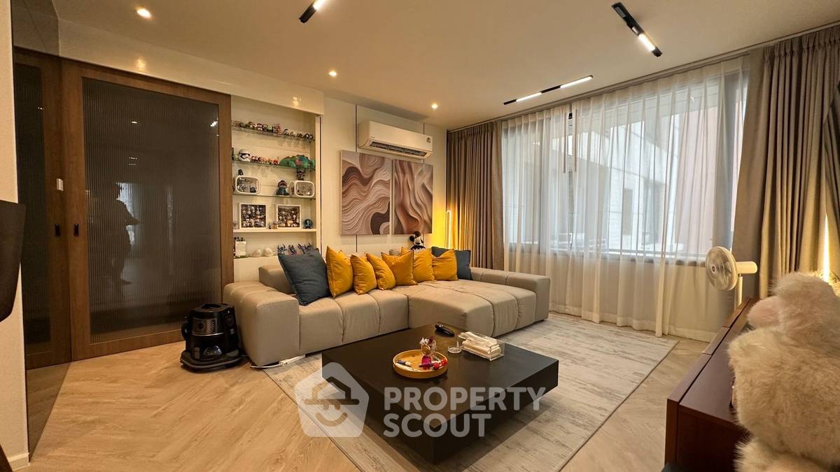 รูป คอนโด 1-ห้องนอน ที่ บ้านปิยะสาธร คอนโดมิเนียม ใกล้ MRT สีลม (ID 2312031) - รูปที่ 1/12