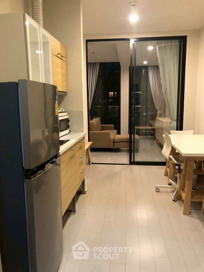picture 1-BR Condo at Noble Ploenchit near BTS Phloen Chit (ID 2311295) - 3/9