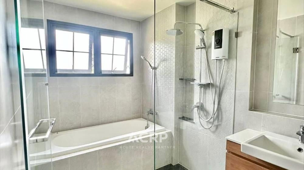 picture For rent: 2-story detached house in Centro Bangna Phase 2. Corner plot with garden access. Full - 12/12