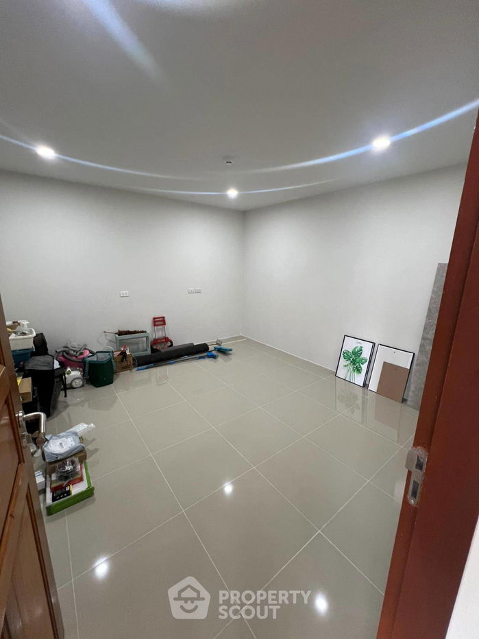 รูป คอนโด 3-ห้องนอน ที่ รอยัล ฮิลล์ รีสอร์ท ใกล้ พัทยาใต้ (ID 2310390) - รูปที่ 7/20