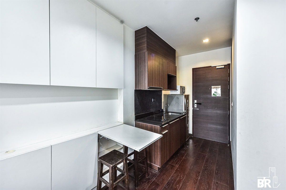รูป Available for Rent ideo Q Phayathai 1B1B 40sqm. 22K/Month Call Khun Aumi0658209572 - รูปที่ 3/5