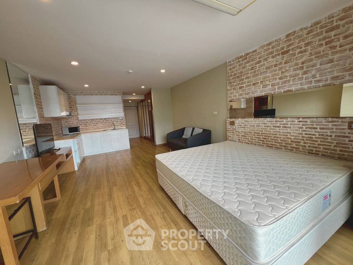 picture 1-BR Condo at Centurion Park near BTS Ari (ID 2044356) - 2/12