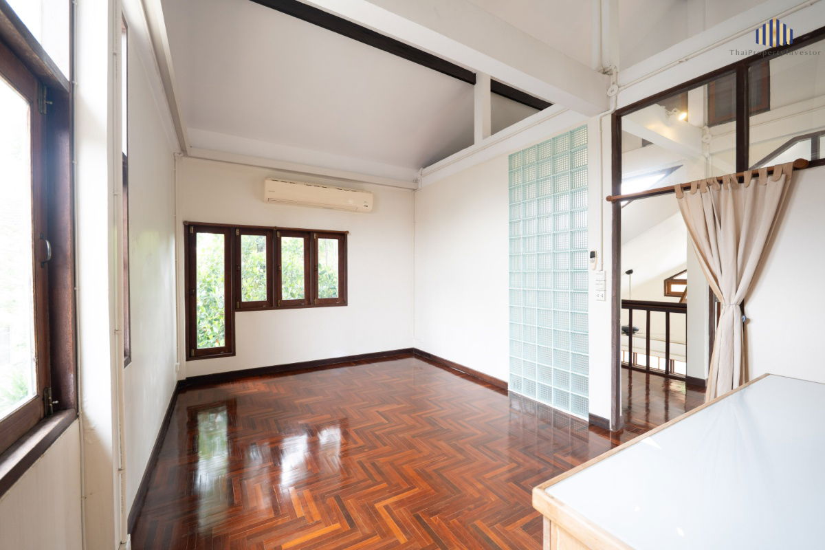 picture Super Artistic! Rare Item! A Truly Unique Home!! For Sale: 2-Storey Detached House, 38 Sq.wah, Fully Furnished – Soi Sanguansuk, Rama V Road - 15/25