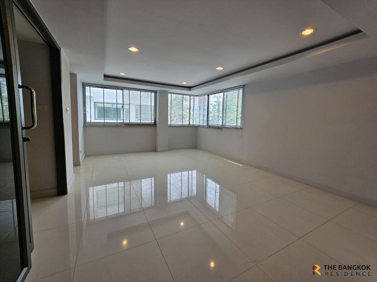 picture Jade Praise Sathorn-Rama 3  🏡 4.5-Storey Home Office, Premium  Location   - 9/16