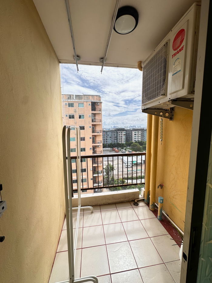 picture Hot Deal! City Home Srinakarin–Lasalle, Spacious Corner Condo with 2 Combined Rooms - 7/18