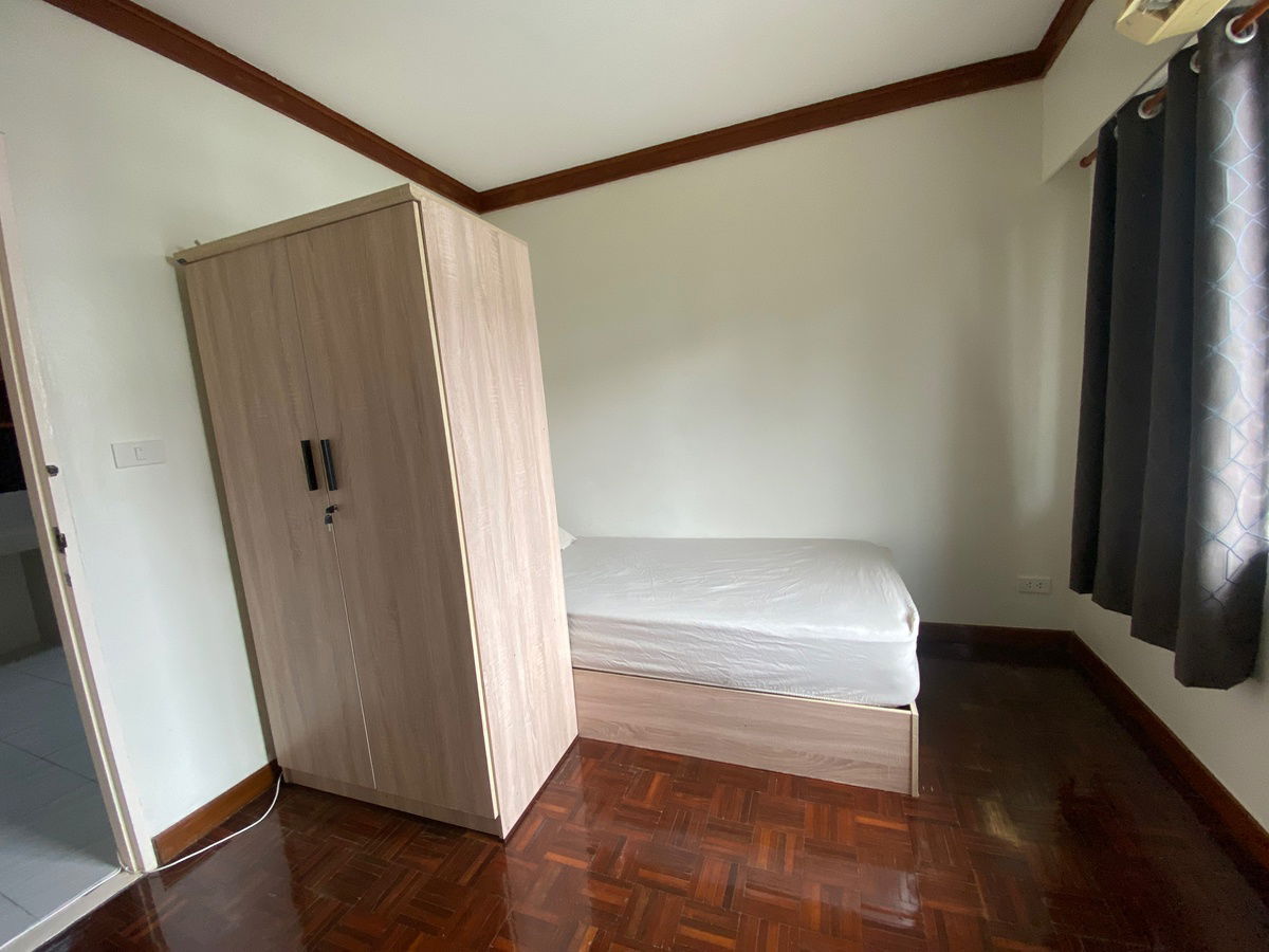 รูป **บ้านสวนธนคอนโดให้เช่า** ซอย3 ชั้น4 มีลิฟท์ เดินใกล้ ซอยตันไม่ลึก ไม่มีตึกบัง อยู่ใกล้ มจธ. บางมด พุทธบูชา47 มีที่จอดรถ - รูปที่ 28/54