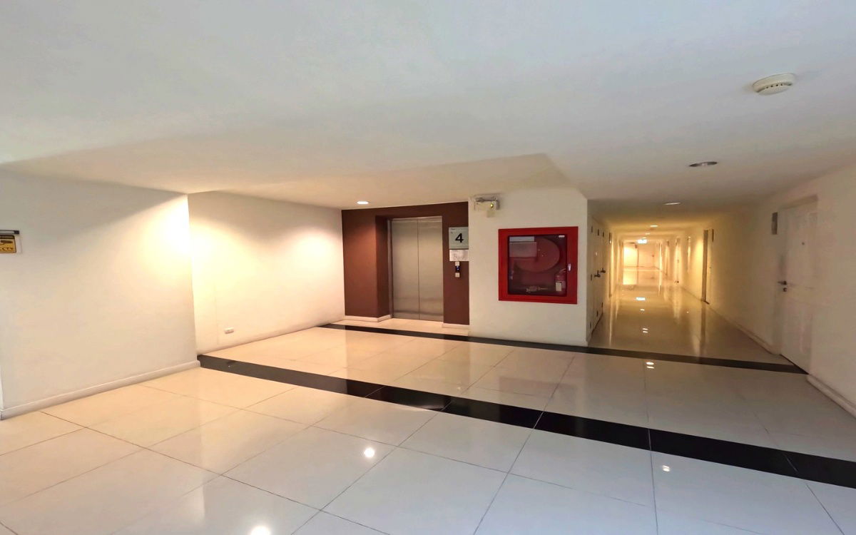 picture The Estate Tha Phra, great price, room in good condition, perfectly arranged functions, near MRT Tha Phra. - 20/33