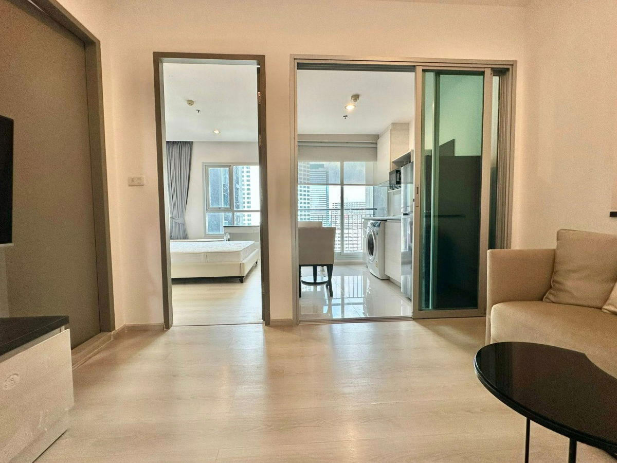 picture ✨✨LineID: @AgentCondo (with@ Ahead)✨✨ Life Ratchadapisek 1Bed 1Bath Available!!  - 7/8