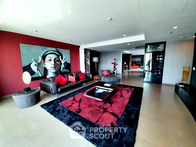 ขายคอนโด : คอนโด 3-ห้องนอน ที่ เดอะ ริเวอร์ คอนโดมิเนียม ใกล้ BTS สะพานตากสิน (ID 512577)