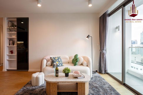 ✨ For Sale: Siamese Surawong Condo ✨  💰 Only 14,900,000 THB