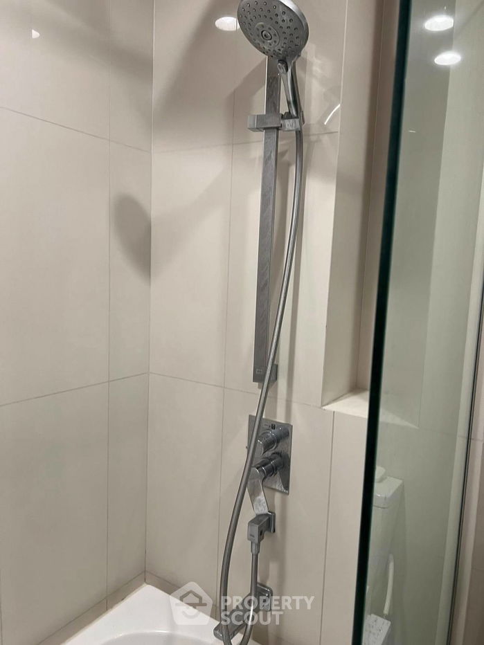 picture 1-BR Condo at Oka Haus Sukhumvit 36 near BTS Thong Lor (ID 2311925) - 6/10