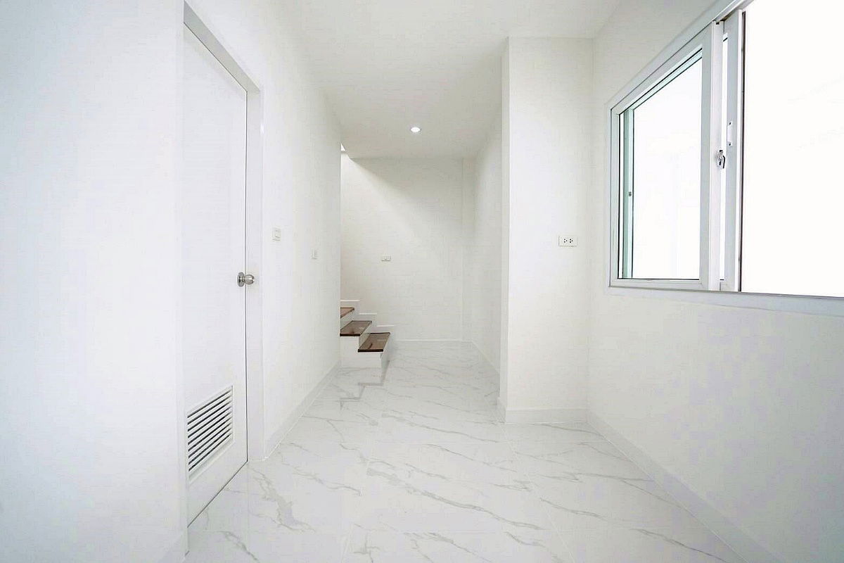 รูป บ้านสวย ใกล้เซ็นทรัล เวสเกต  #หมู่บ้านลภาวัล 22 บางใหญ่  ทาวน์เฮ้าส์ 3 ห้องนอน   ใกล้ MRT สถานีตลาดบางใหญ่  - รูปที่ 10/22