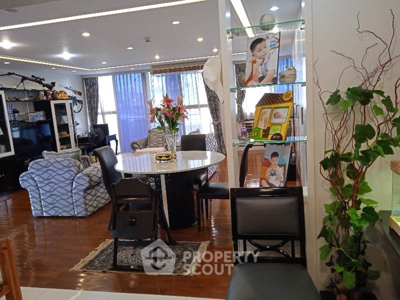 รูป คอนโด 2-ห้องนอน ที่ ศุภาลัย เพลส สุขุมวิท 39 ใกล้ BTS พร้อมพงษ์ (ID 814740) - รูปที่ 4/17