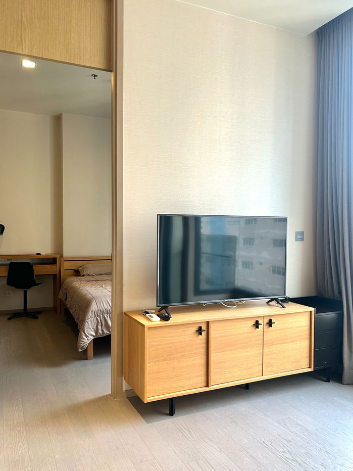 picture Luxury condo for rent The Esse Asoke, high floor. fully furnished, unblock view, convenient to travel nearby BTS/MRT/ARL, ready to move in. - 4/18