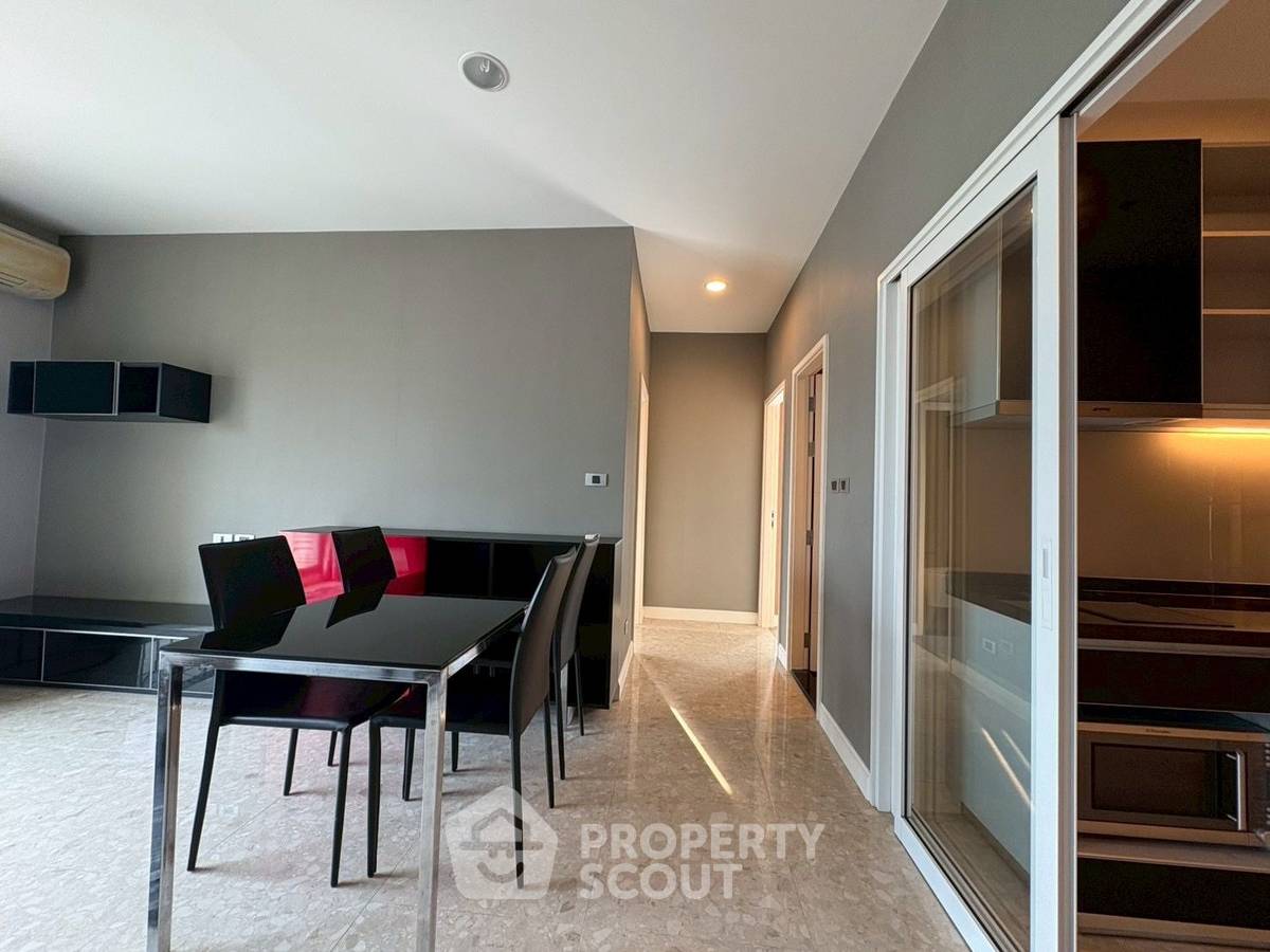 picture 2-BR Condo at The Crest Sukhumvit 34 near BTS Thong Lor (ID 2096829) - 10/15