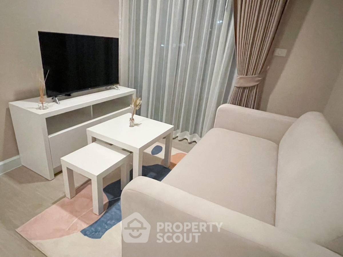picture 1-BR Condo at Metro Luxe Ratchada near MRT Huai Khwang (ID 1888199) - 1/7