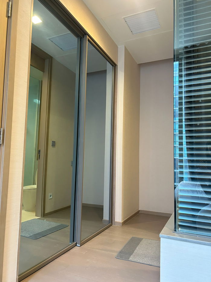 picture Luxury condo for rent The Esse Asoke, high floor. fully furnished, unblock view, convenient to travel nearby BTS/MRT/ARL, ready to move in. - 13/18