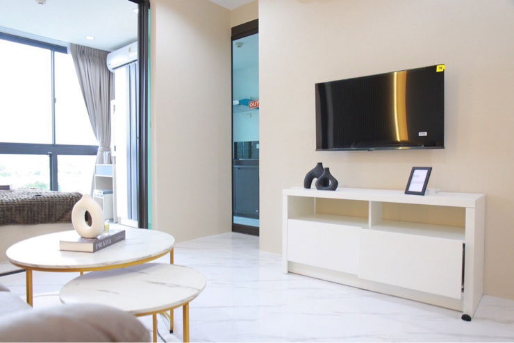picture Room for rent  Connext  Downtown Condo - 3/12