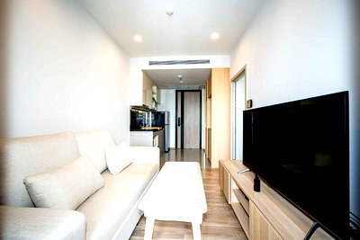 คอนโดให้เช่า : PFD-05999 ให้เช่าคอนโด โอกะ เฮ้าส์ สุขุมวิท 36 ( Oka Haus Sukhumvit 36  )  นัดชมห้อง ■ line : @propertyfinder	