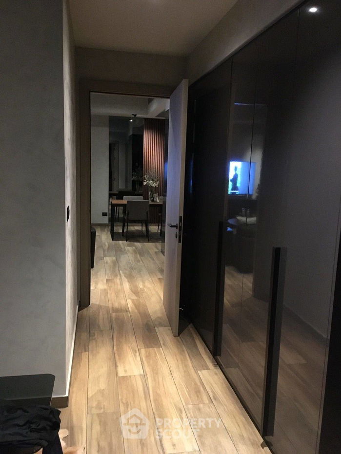 picture 2-BR Condo at The Lofts Asoke near MRT Phetchaburi (ID 1922906) - 10/14