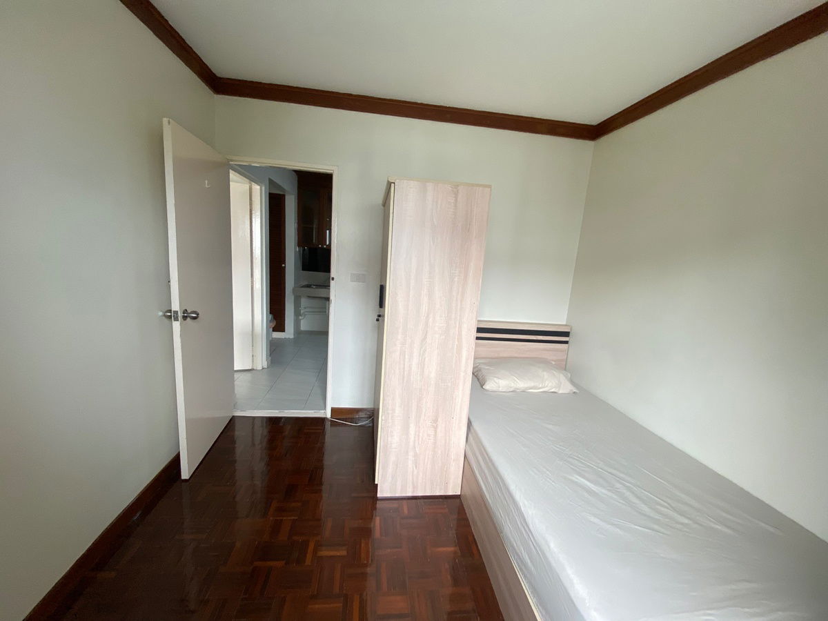 รูป **บ้านสวนธนคอนโดให้เช่า** ซอย3 ชั้น4 มีลิฟท์ เดินใกล้ ซอยตันไม่ลึก ไม่มีตึกบัง อยู่ใกล้ มจธ. บางมด พุทธบูชา47 มีที่จอดรถ - รูปที่ 31/54