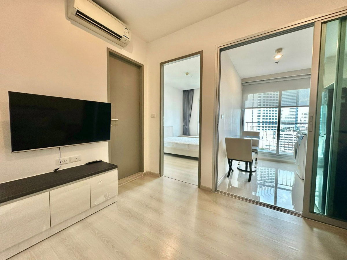 picture ✨✨LineID: @AgentCondo (with@ Ahead)✨✨ Life Ratchadapisek 1Bed 1Bath Available!!  - 2/8