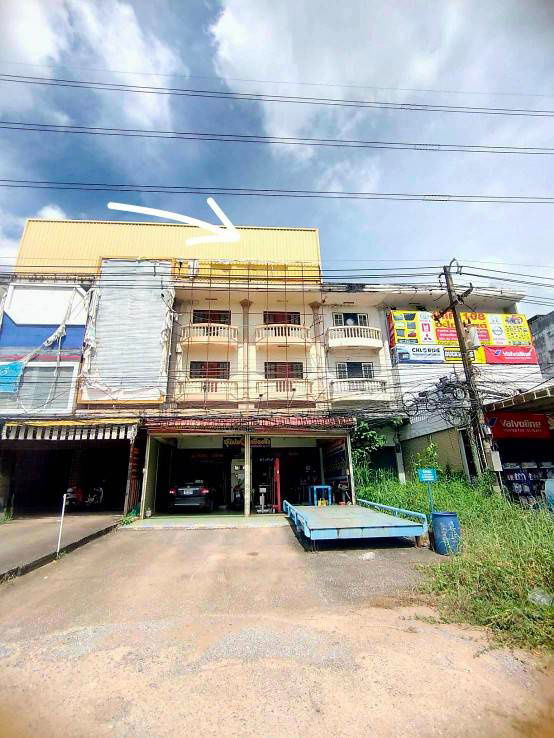 รูป อาคารพาณิชย์ 2 คูหา  3.5 ชั้น  มีดาดฟ้า  อุดรธานี ติดถนนมิตรภาพ - รูปที่ 1/8