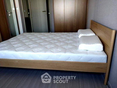 Condos for rent : 44th-Floor 2-BR Life Ladprao, 100m To BTS Ha Yaek Lat Phrao (ID 2085844)