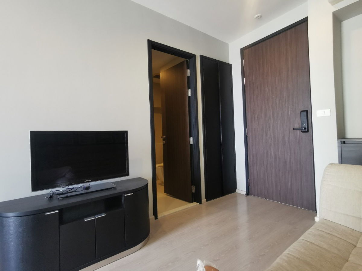รูป 1-bd condo for rent at BTS Phrakhanong - รูปที่ 2/7