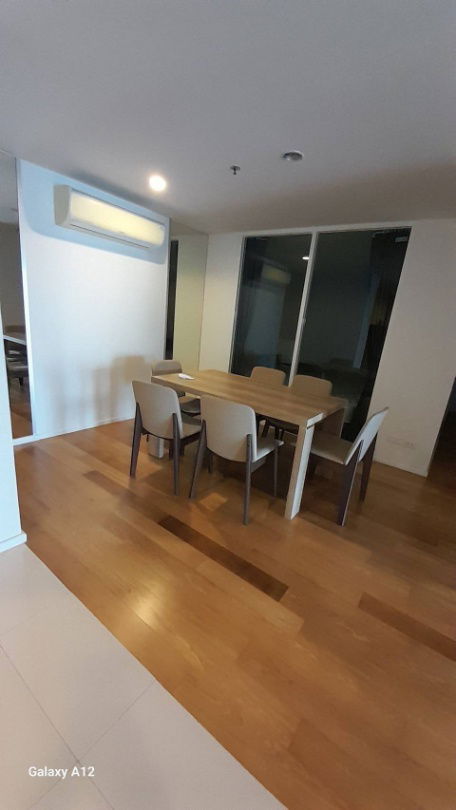 รูป ให้เช่าคอนโด 15 Sukhumvit Residences คอนโดแต่งครบพร้อมเข้าอยู่ใกล้รถไฟฟ้าBTSนานาและอโศกเดินทางสะดวก!! - รูปที่ 15/17