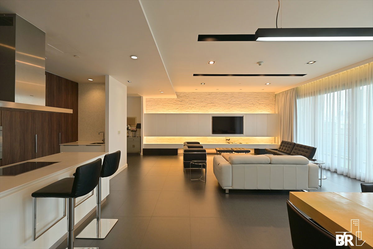 picture Rare Luxury Unit🔥 185 Rajadamri , Stunning Sport Club View ⛳ Near BTS Ratchadamri  - 2/26