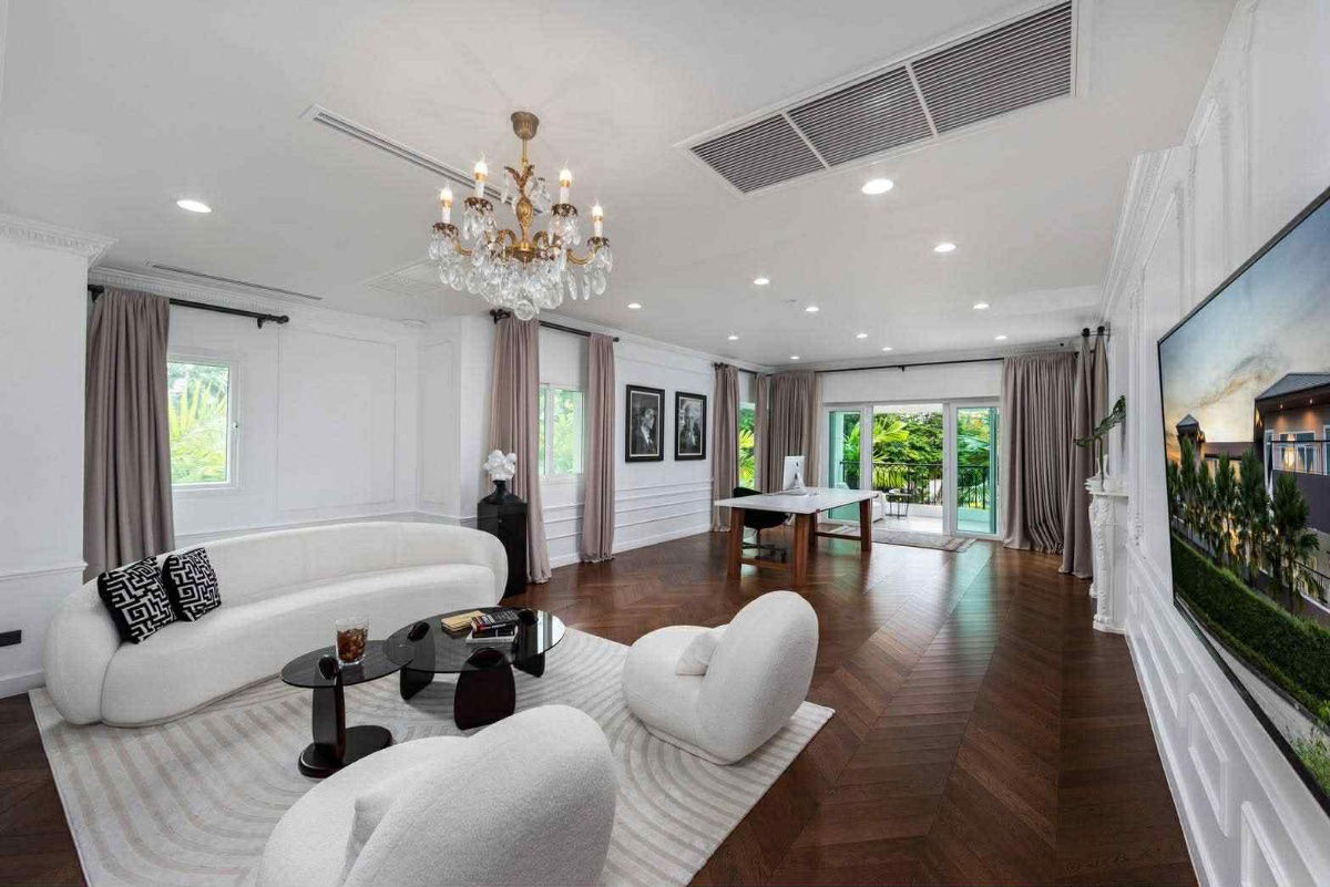 picture Luxury house for sale Nichada Thani (Green Park Project) Home with quality community !!! - 4/5