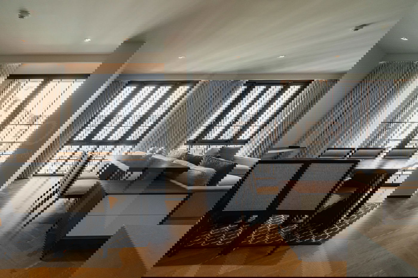 รูป The Reserve Sukhumvit 61 2 bedrooms, for rent - รูปที่ 3/13