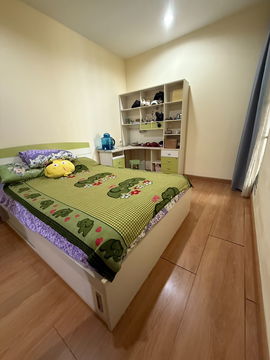Baan Klang Krung Siam Pathumwan【𝐑𝐄𝐍𝐓】🔥Beautiful, classic-style room. Spacious and airy. Simple yet captivating.🔥  Contact Line ID: @hacondo
