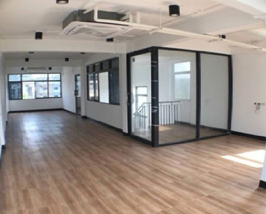 รูป ให้เช่า ทาวน์โฮม 4.5 ชั้น สำนักงาน  ซอยสุขุมวิท 62 แอร์ 9 เครื่อง - รูปที่ 3/10
