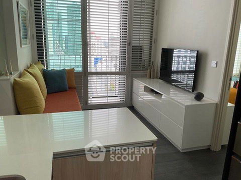 1-BR Condo at The Edge Sukhumvit 23 near MRT Sukhumvit (ID 1807145)