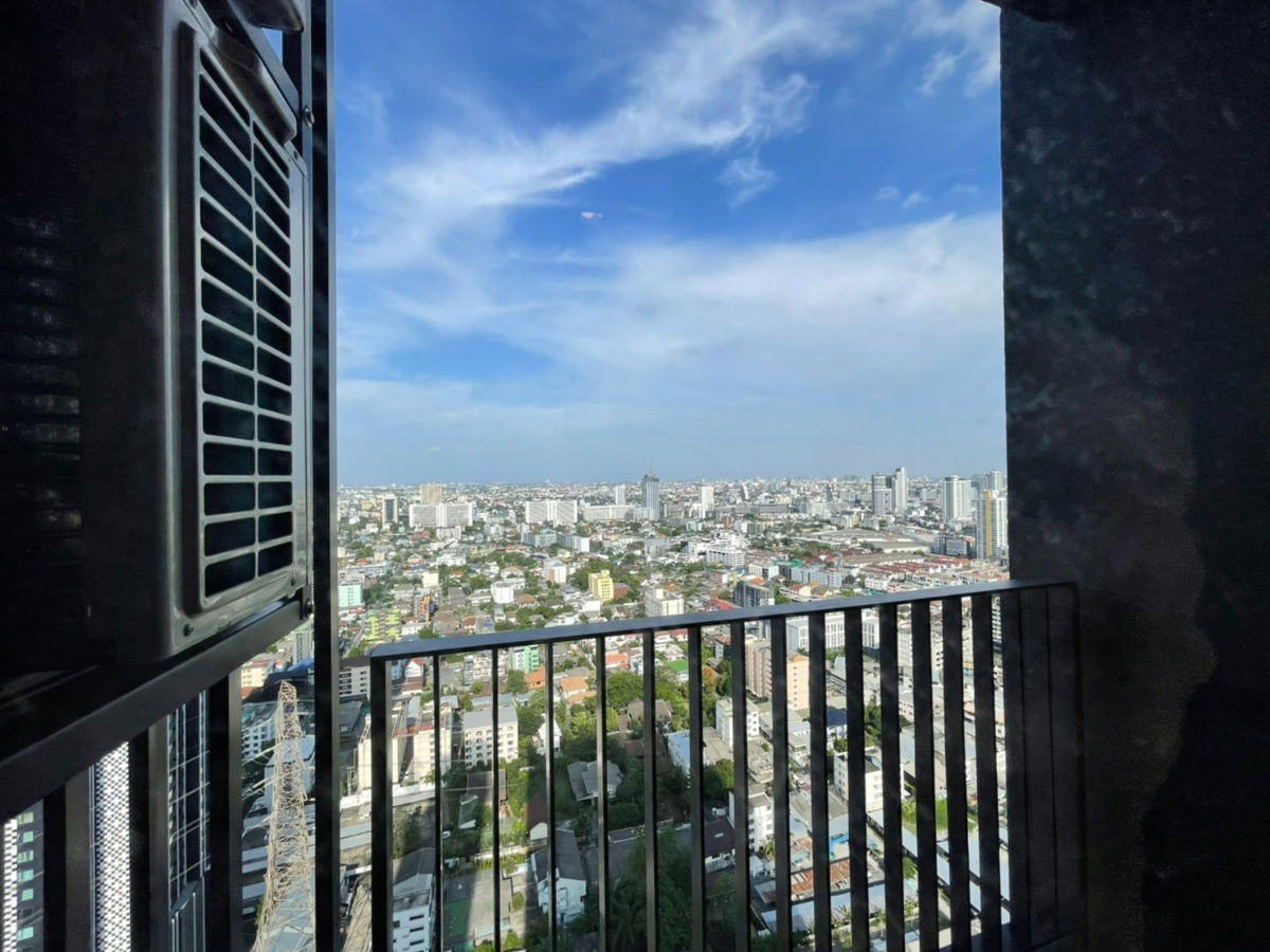 picture PFD-05997	Condo for Rent: Life Ladprao Valley  Schedule a viewing ■ Line: @propertyfinder	 - 11/11