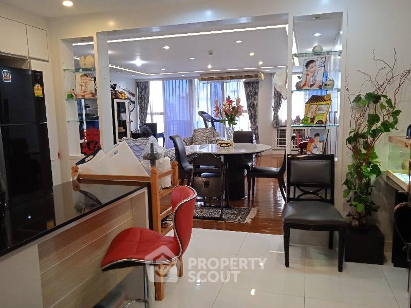 รูป คอนโด 2-ห้องนอน ที่ ศุภาลัย เพลส สุขุมวิท 39 ใกล้ BTS พร้อมพงษ์ (ID 814740) - รูปที่ 1/17