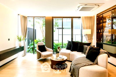 Townhouses for sale Chatuchak : 3-BR Townhouse at Novel Residence Ladprao 18 near MRT Ratchadaphisek (ID 2312055)
