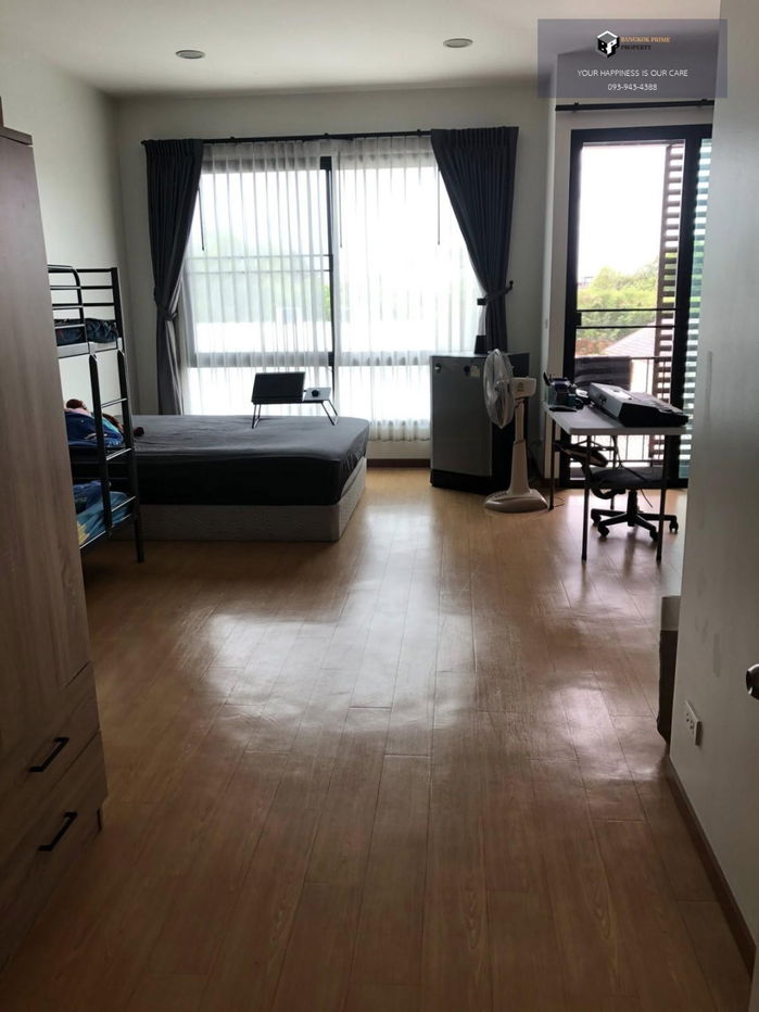 picture Ready to move in house, 3-storey townhouse, Punnawitthi 31, corner house #2025082911620 - 2/13