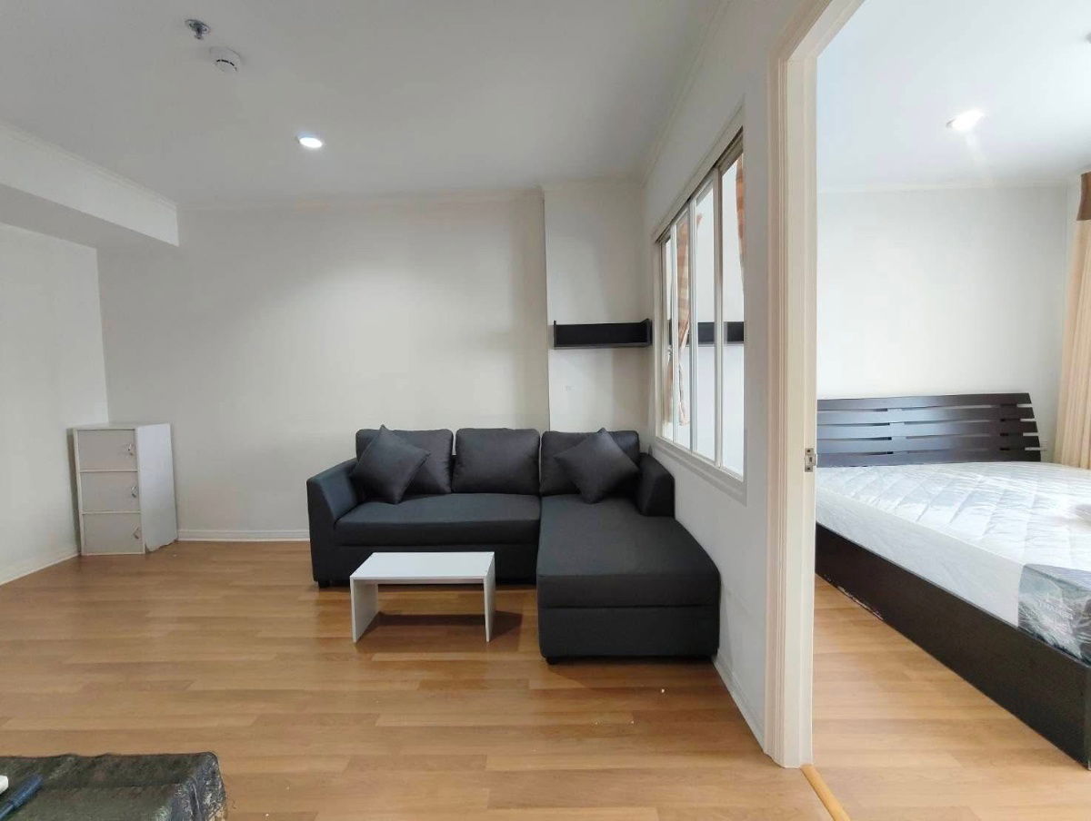 picture Available Now ✅ LPN place saphankwai 12,000 - 4/9