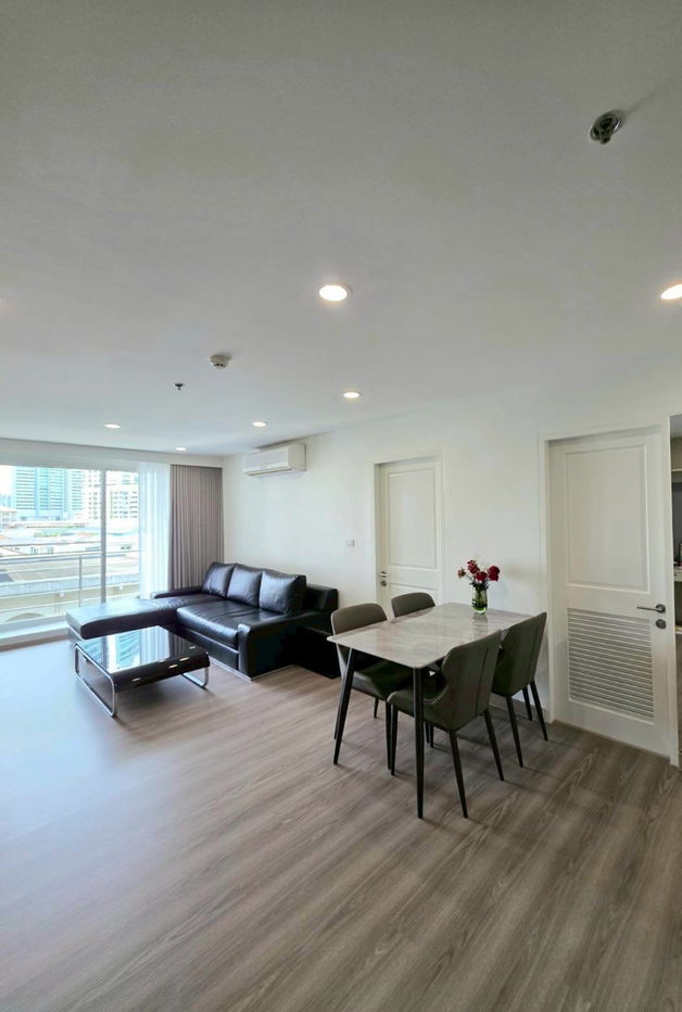 picture 🎯 🎯 Free with a very wide room, airy, good location in the center of Serene Place Sukhumvit 24 - 2/12