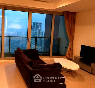 Condos for sale : Well-Priced 1-BR Condo The River Condominium, 35th-Floor Near BTS Saphan Taksin (ID 985104)