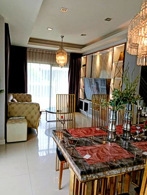 บ้านเดี่ยวให้เช่า : ให้เช่าบ้านเดี่ยว Centro รามอินทรา-จตุโชติ ตกแต่งหรู เฟอร์ครบ พร้อมอยู่