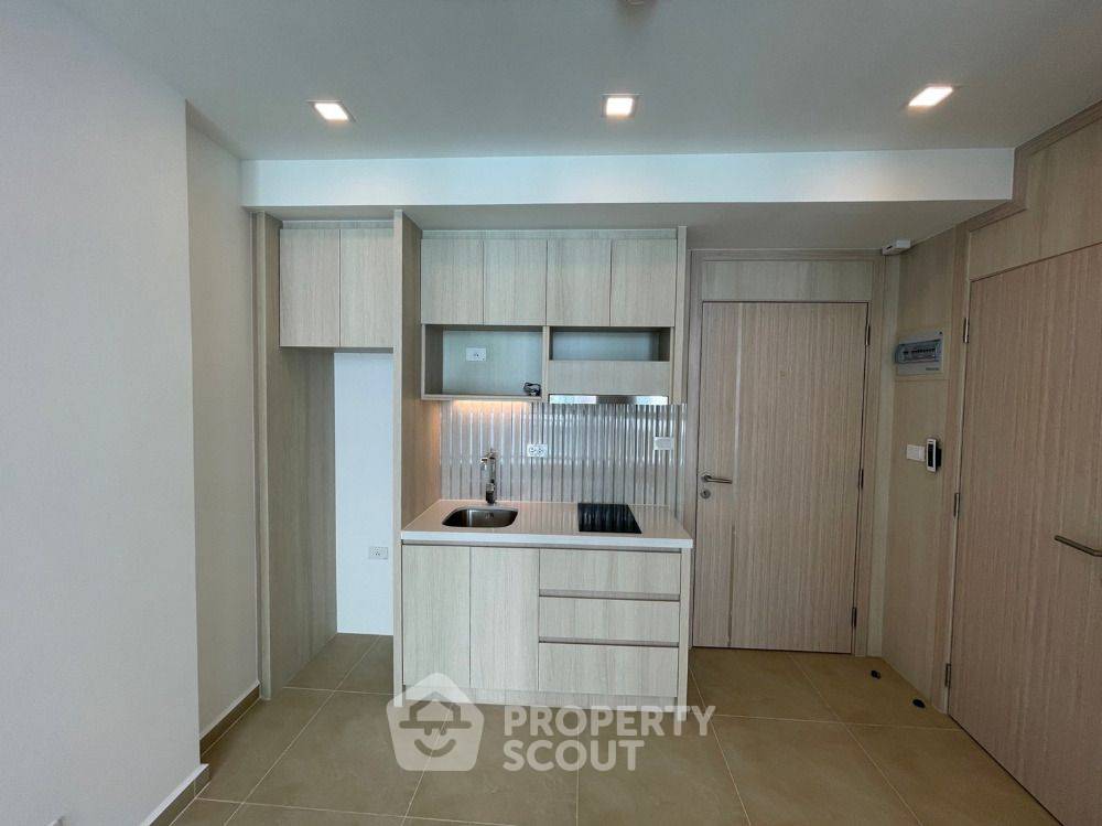 รูป คอนโด 1-ห้องนอน ที่ โอลิมปัส ซิตี้ การ์เด้น ใกล้ พัทยาใต้ (ID 1006806) - รูปที่ 3/16