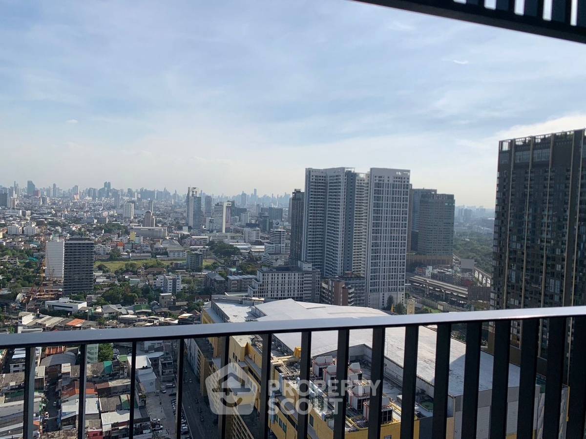 picture 1-BR Condo at Life Ladprao Valley near BTS Ha Yaek Lat Phrao (ID 994240) - 3/13