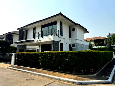 บ้านเดี่ยว ดอยสะเก็ด เชียงใหม่ : ขาย หมู่บ้านไวซ์ ซิกเนเจอร์ 4 ห้องนอน 4 ห้องน้ำ ใกล้เซนทรัลเฟสติวัล เชียงใหม่ T.0946511456