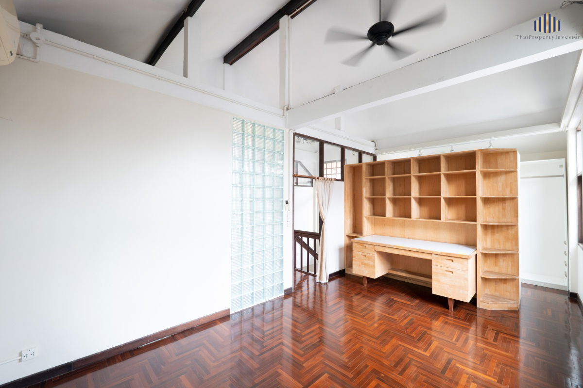 picture Super Artistic! Rare Item! A Truly Unique Home!! For Sale: 2-Storey Detached House, 38 Sq.wah, Fully Furnished – Soi Sanguansuk, Rama V Road - 14/25