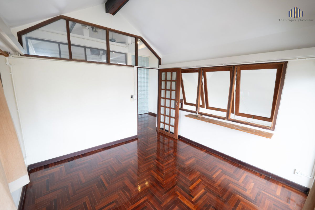 picture Super Artistic! Rare Item! A Truly Unique Home!! For Sale: 2-Storey Detached House, 38 Sq.wah, Fully Furnished – Soi Sanguansuk, Rama V Road - 23/25
