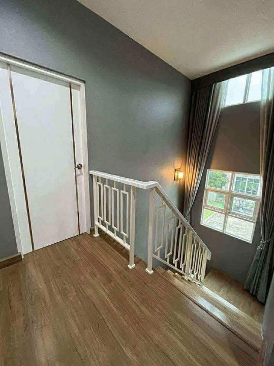 รูป ✨🏡  บ้านหรูหลังริม ทิศเหนือ แกรนดิโอ วงแหวน – รามอินทรา 🌿 บรรยากาศเงียบสงบ 💰 ค่าเช่าเพียง 80,000 บาท/เดือน  📍 ทำเลศักยภาพ 🚗💨  ใกล้ทางด่วน - รูปที่ 9/17